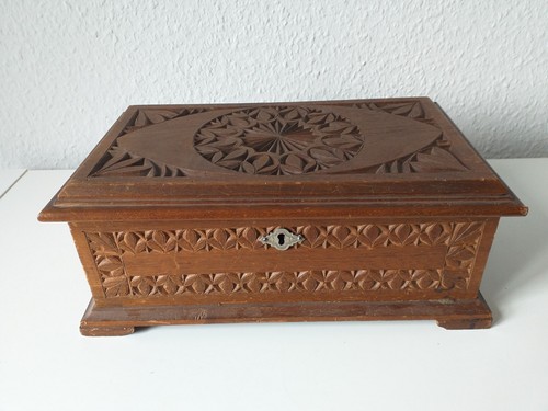 Holz schatulle - -,